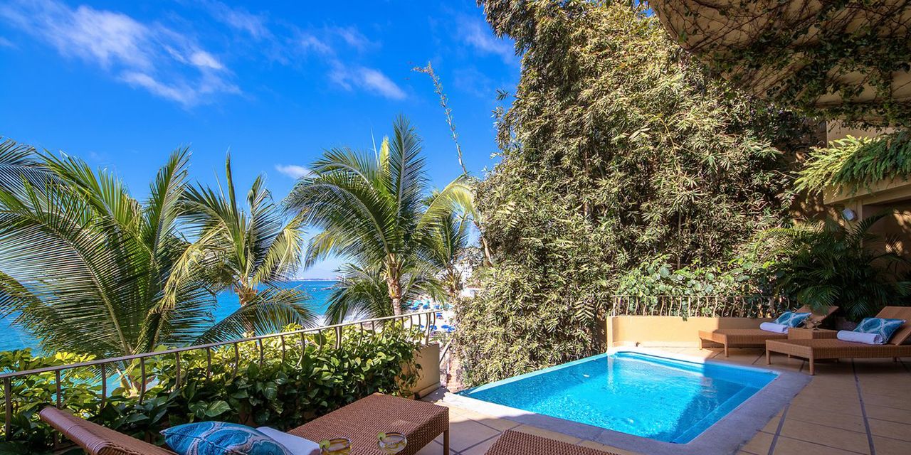 Puerto Vallarta Beach Club