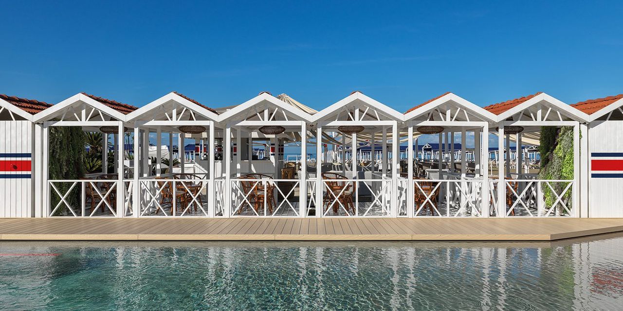 Augustus Hotel & Resort