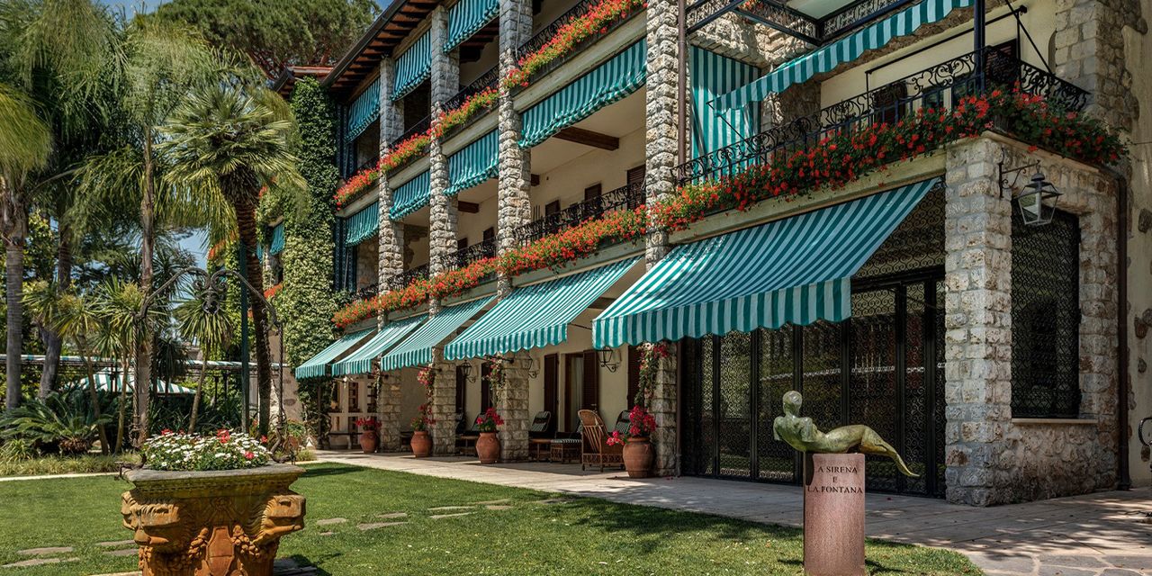 Augustus Hotel & Resort