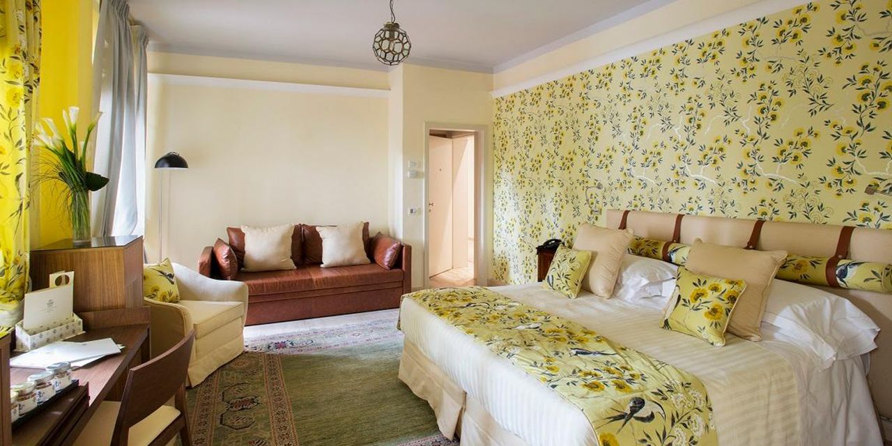 Augustus Hotel & Resort