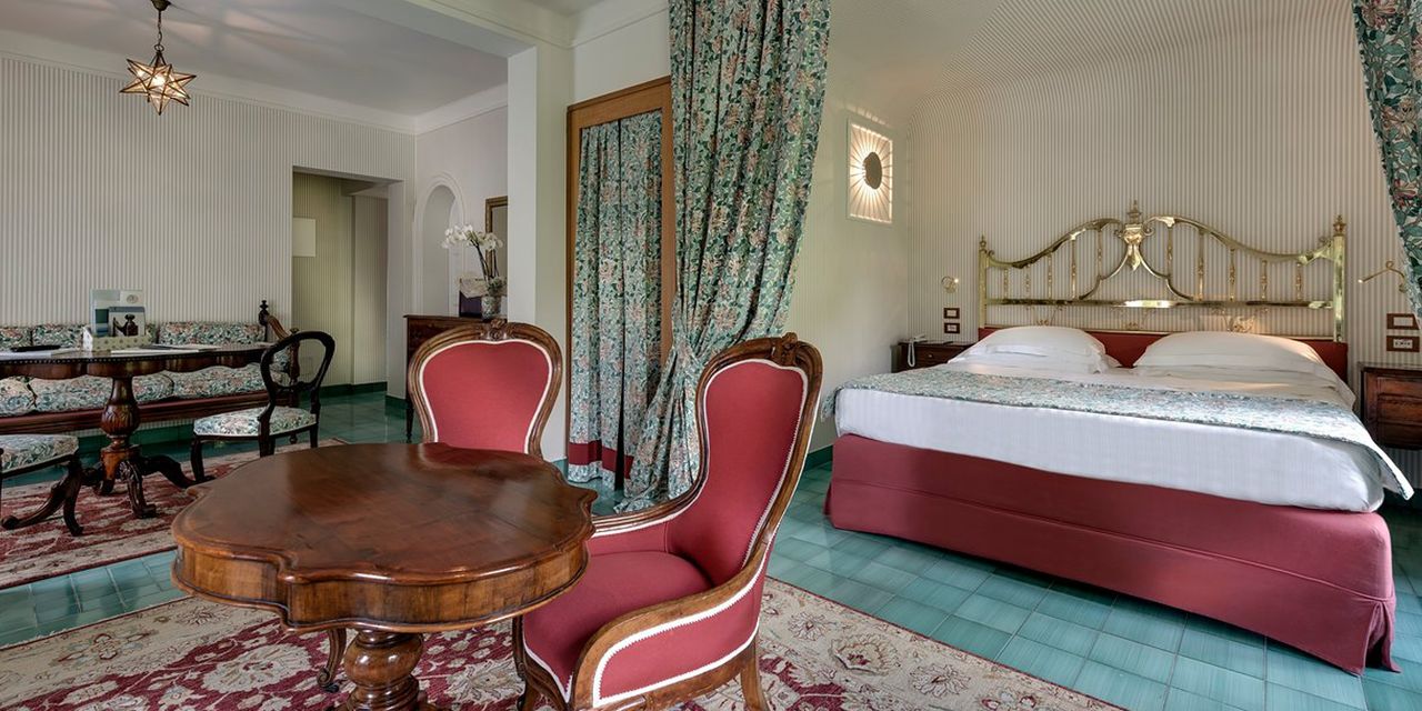 Augustus Hotel & Resort