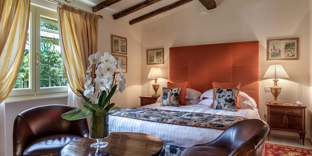 Augustus Hotel & Resort