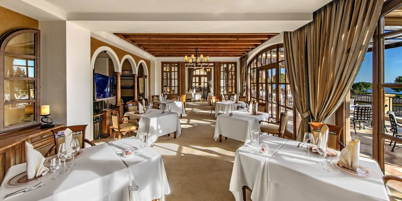 The St. Regis Mardavall Mallorca Resort