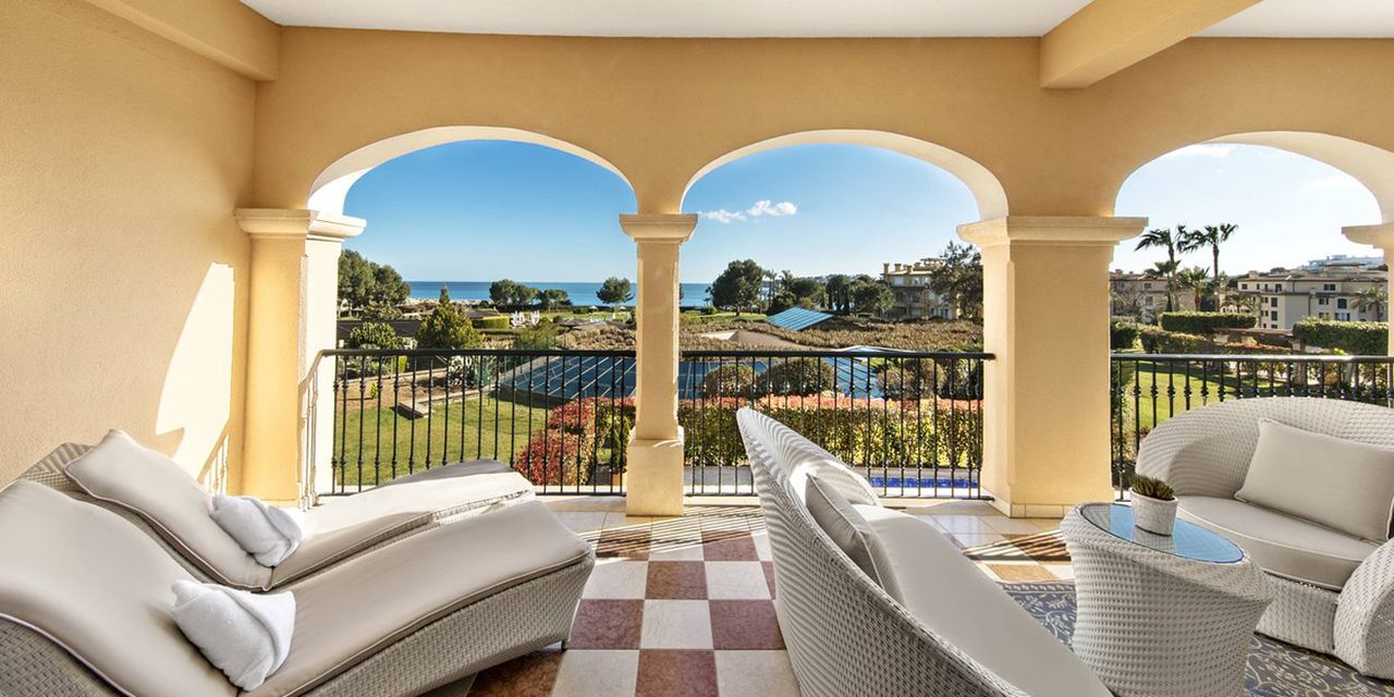 The St. Regis Mardavall Mallorca Resort