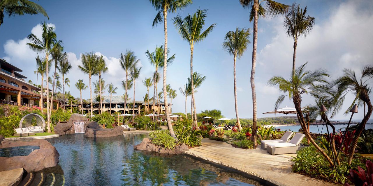 Four Seasons Resort Lanai