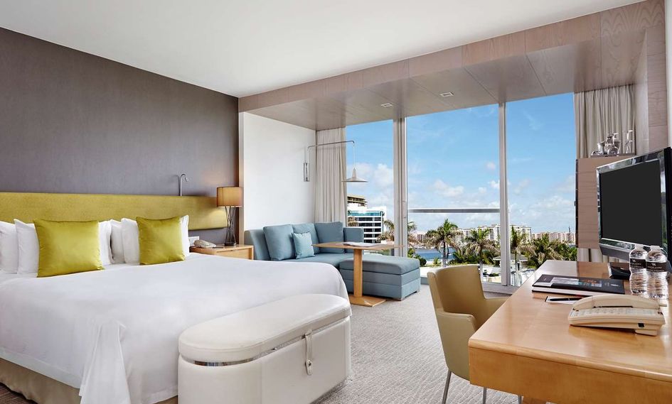 Boca Beach Club, A Waldorf Astoria Resort