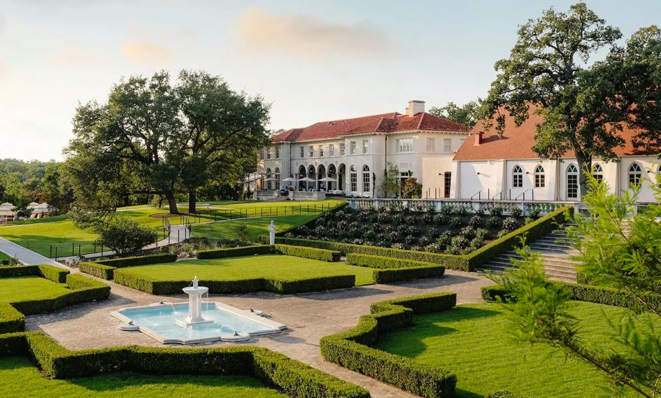 Commodore Perry Estate, Auberge Resorts Collection