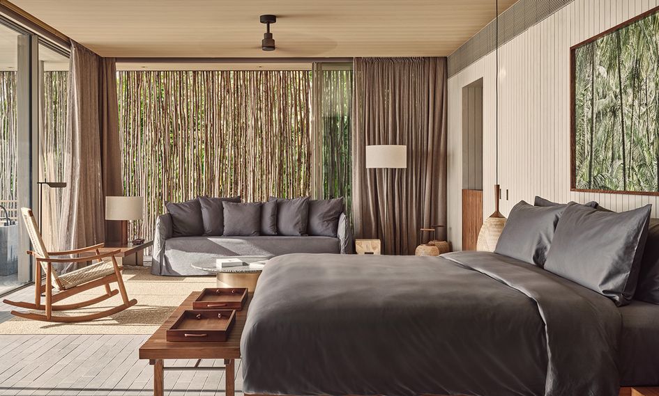 Patina Maldives, Fari Islands