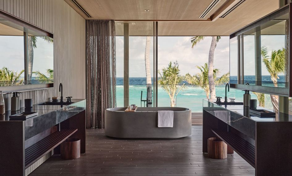 Patina Maldives, Fari Islands