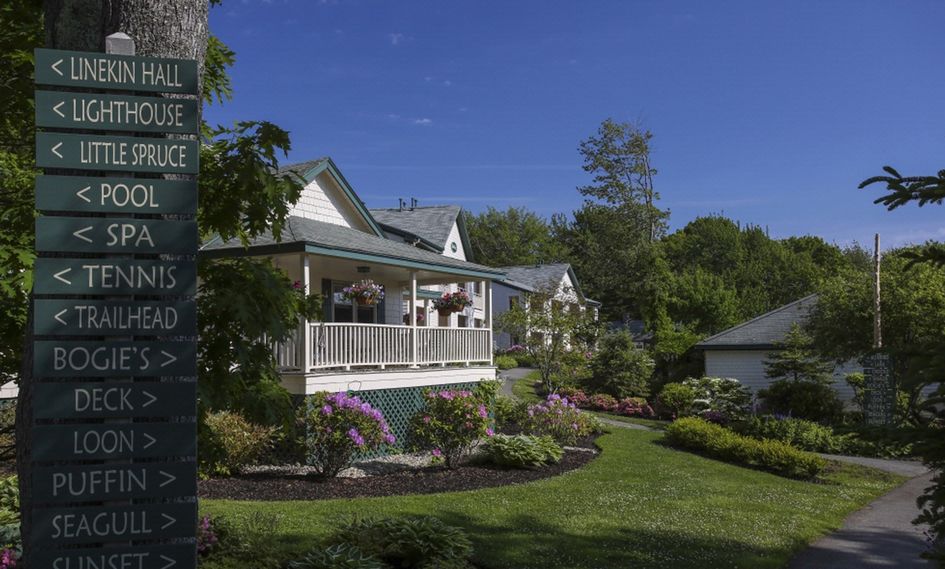 Spruce Point Inn Resort & Spa