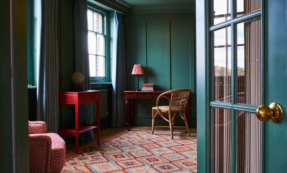 The Mitre Hampton Court