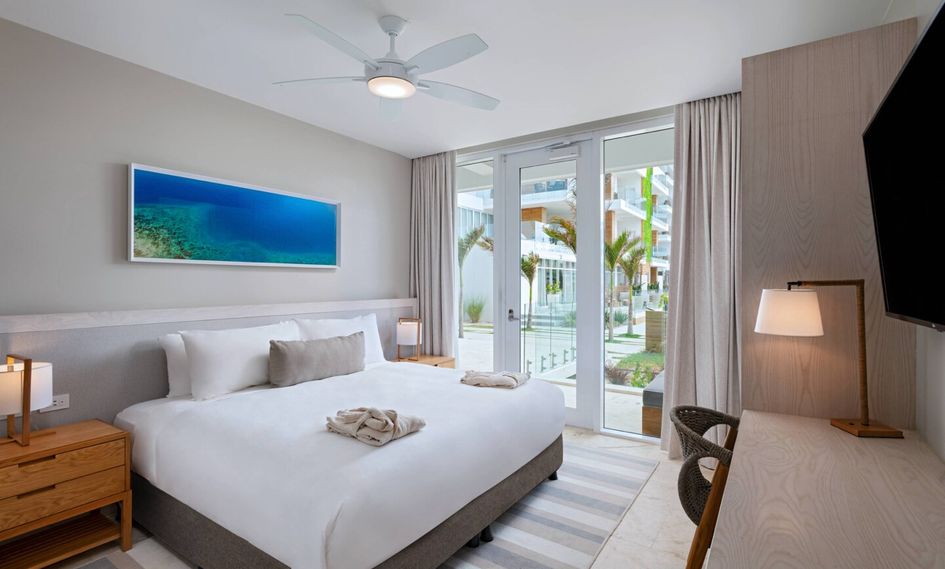 Alaia Belize, Autograph Collection