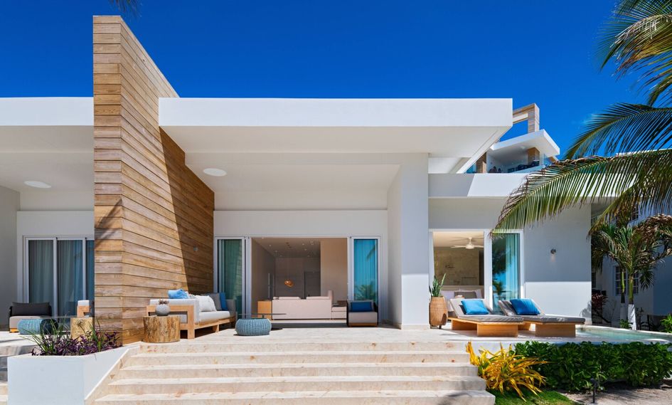 Alaia Belize, Autograph Collection