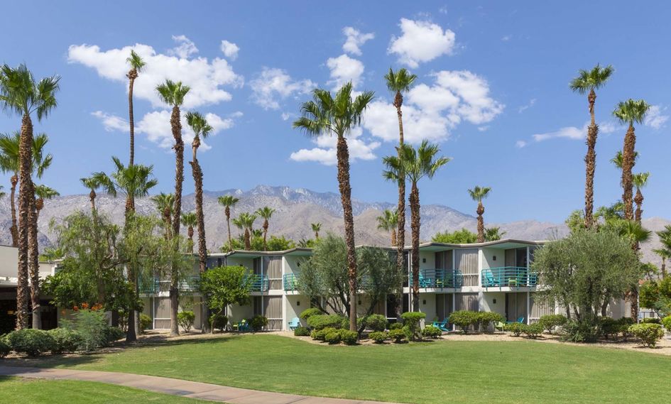 Margaritaville Resort Palm Springs