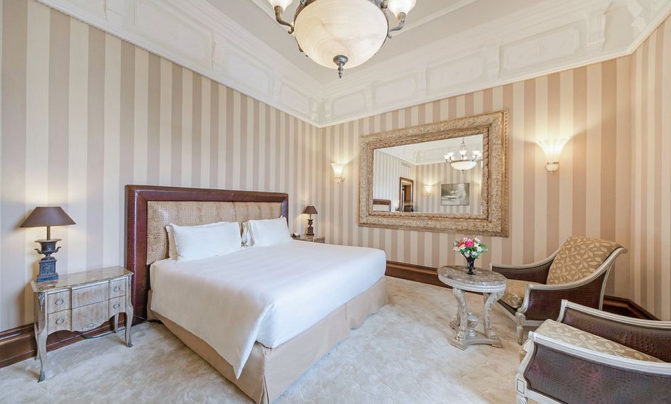 Anantara Palazzo Naiadi Rome Hotel