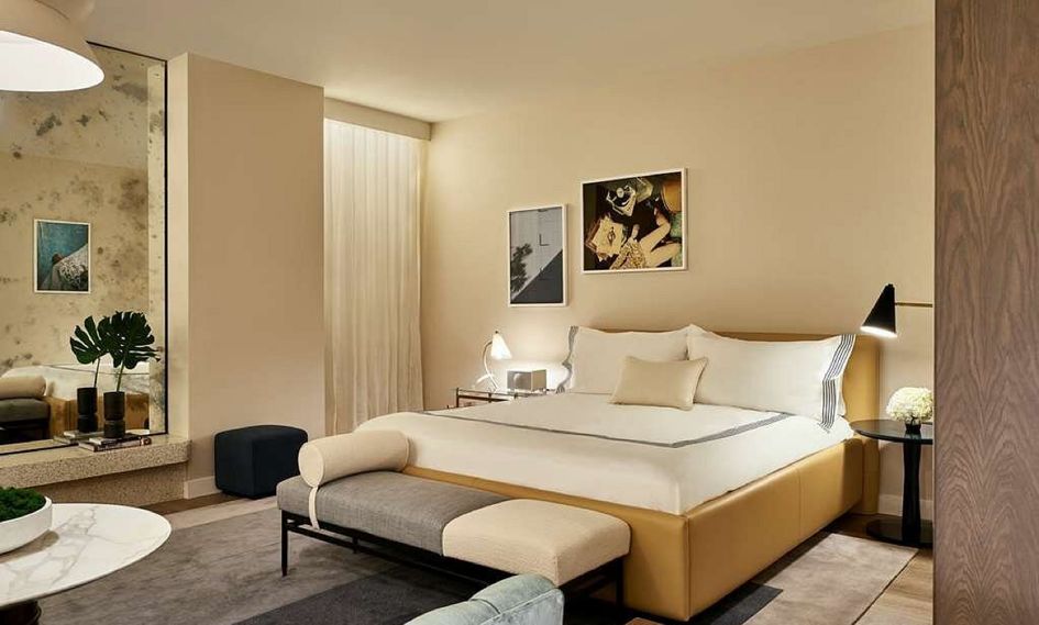 The Hollywood Grande, Autograph Collection