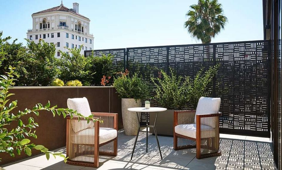 The Hollywood Grande, Autograph Collection