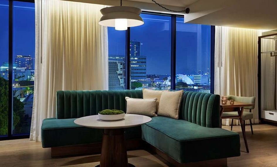 The Hollywood Grande, Autograph Collection