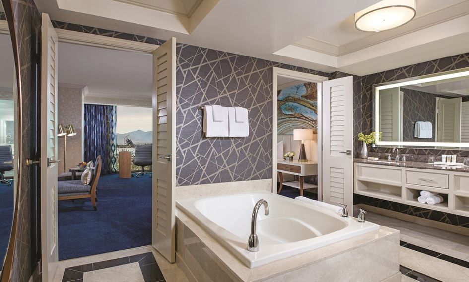 Mandalay Bay Resort & Casino