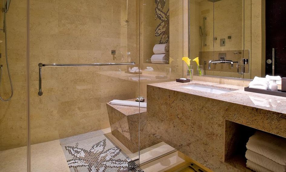 EB Hotel Miami Airport