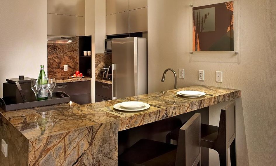 EB Hotel Miami Airport