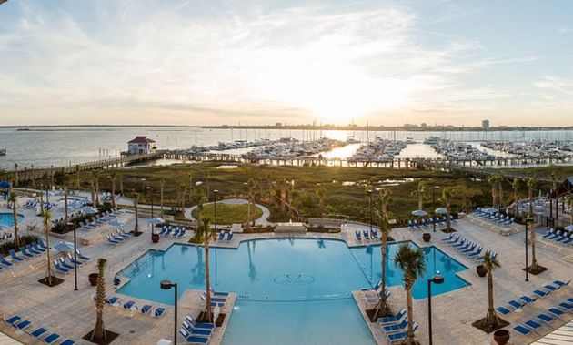 Mount Pleasant, South Carolina,The Beach Club at Charleston Harbor Resort & Marina