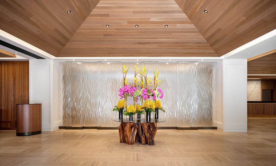 Halepuna Waikiki by Halekulani