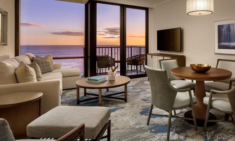 Halepuna Waikiki by Halekulani