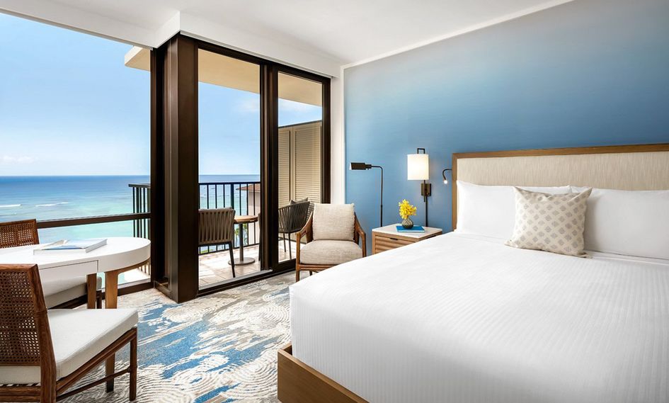 Halepuna Waikiki by Halekulani