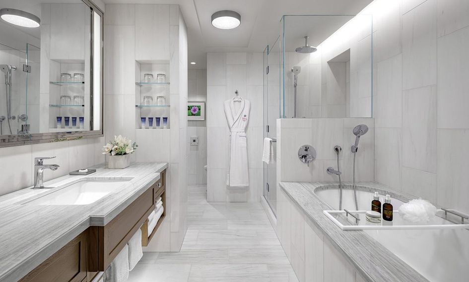 Halepuna Waikiki by Halekulani