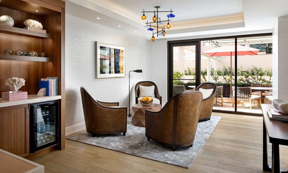 Halepuna Waikiki by Halekulani