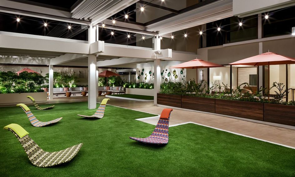 Halepuna Waikiki by Halekulani