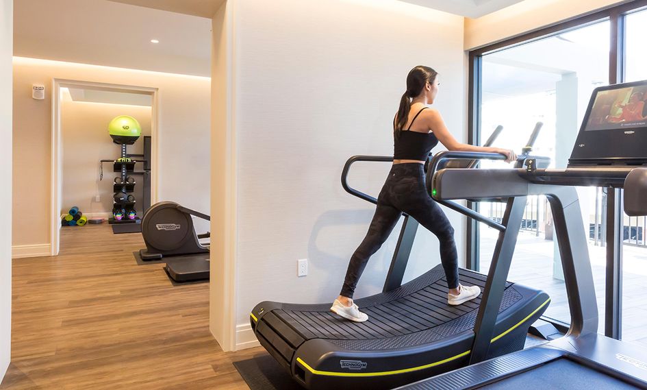 Halepuna Waikiki by Halekulani