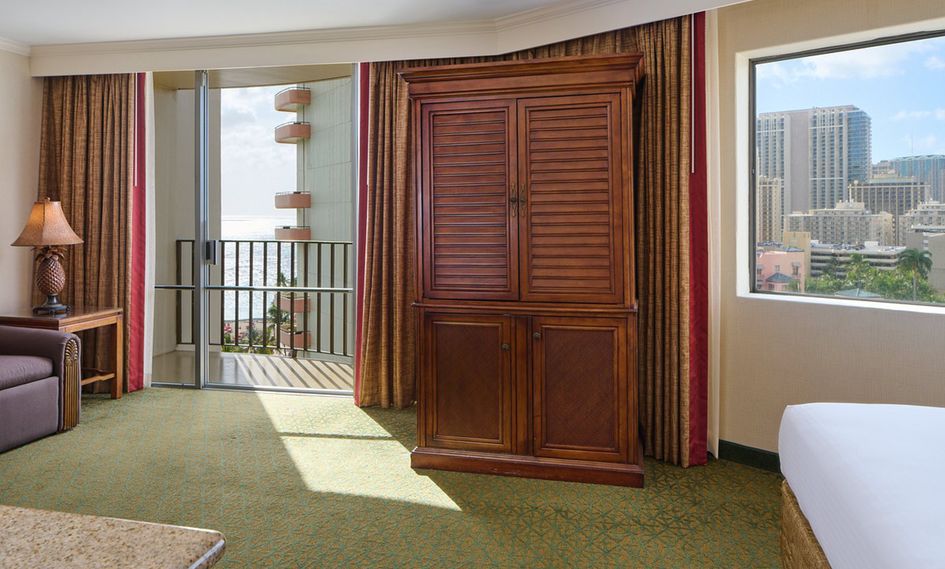 Outrigger Waikiki Beach Resort