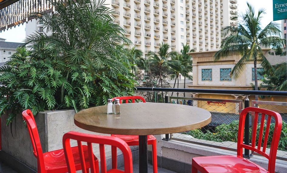 Waikiki Beachcomber by Outrigger