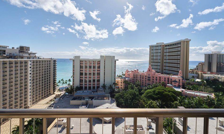 Waikiki Beachcomber by Outrigger