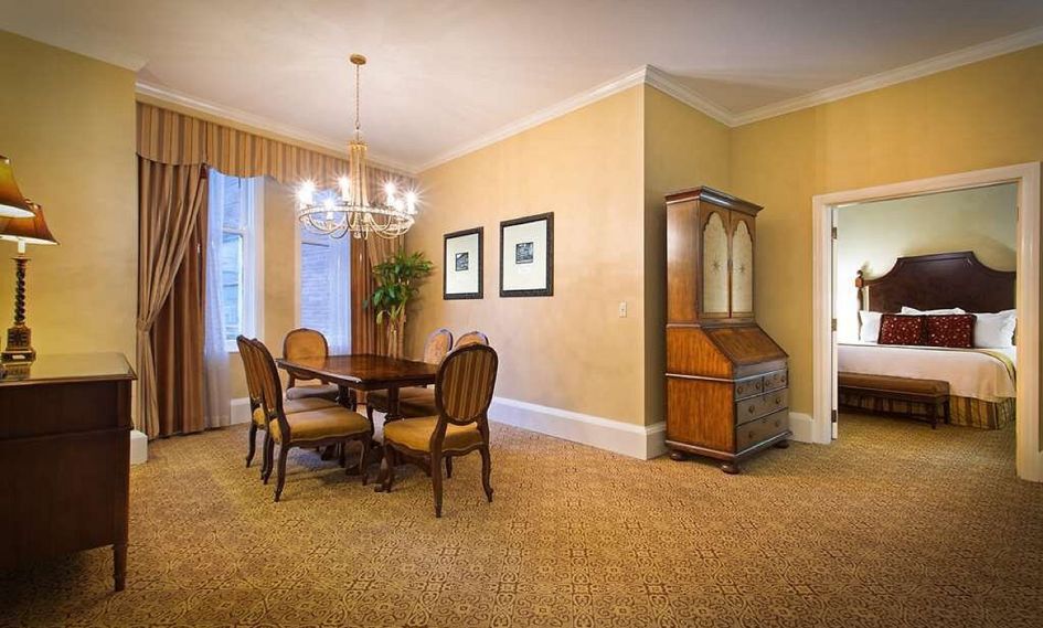 The Roosevelt New Orleans, A Waldorf Astoria Hotel