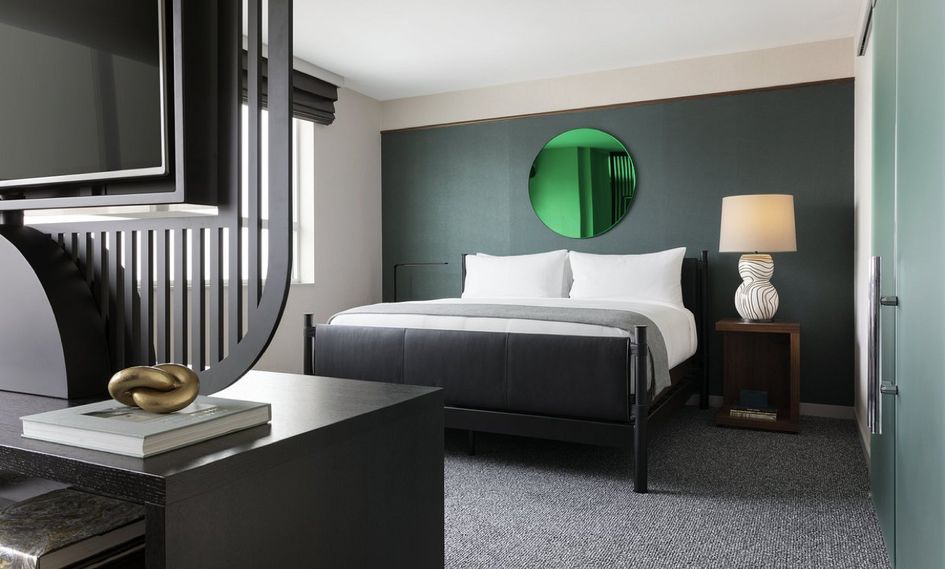 Loews Chicago O'Hare