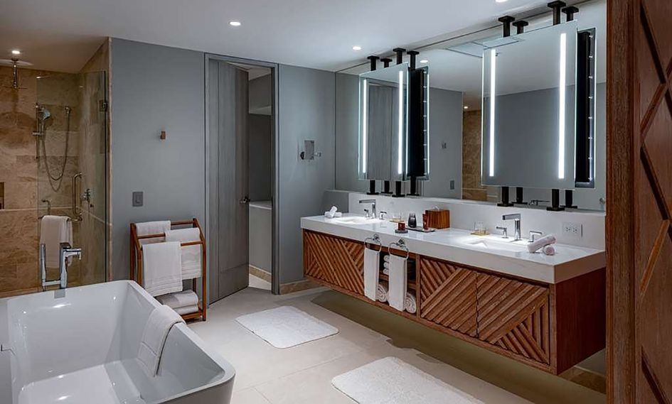 Conrad Punta de Mita