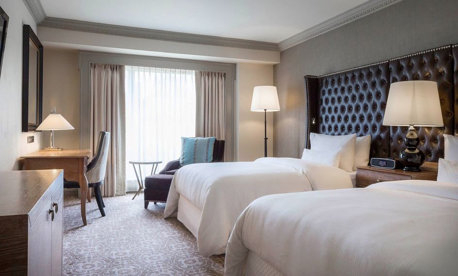 The College Green Hotel Dublin, Autograph Collection