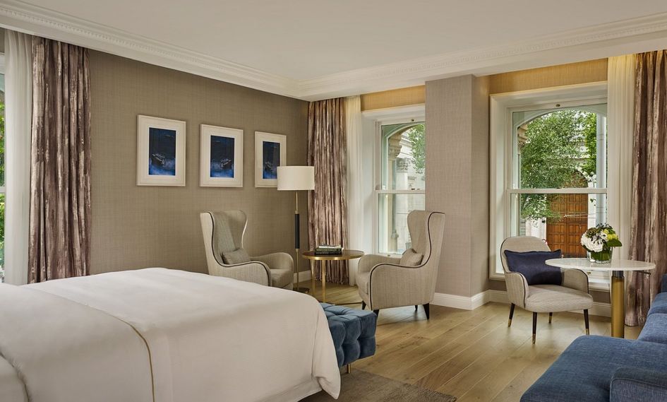 The College Green Hotel Dublin, Autograph Collection