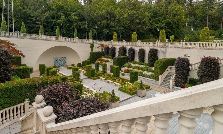 Powerscourt Hotel, Autograph Collection