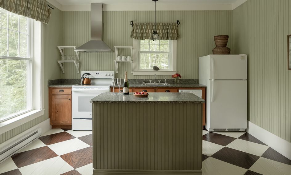 Hidden Pond Resort & Tree Spa