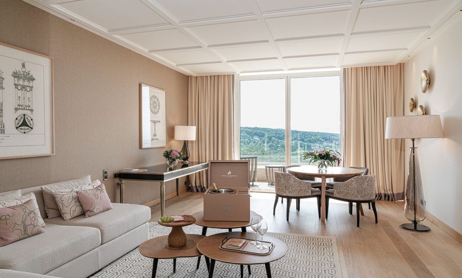 Royal Champagne Hotel & Spa