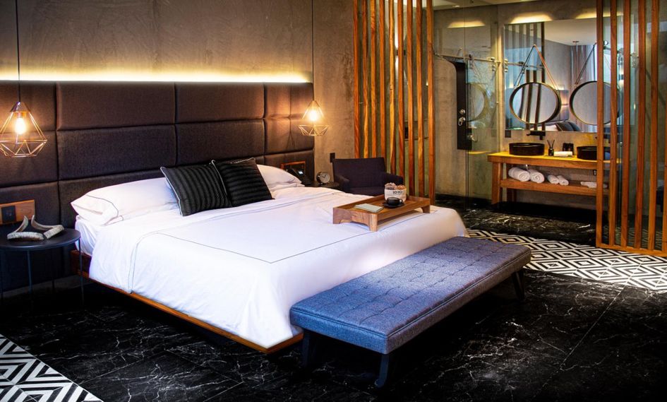 Diez Diez Collection