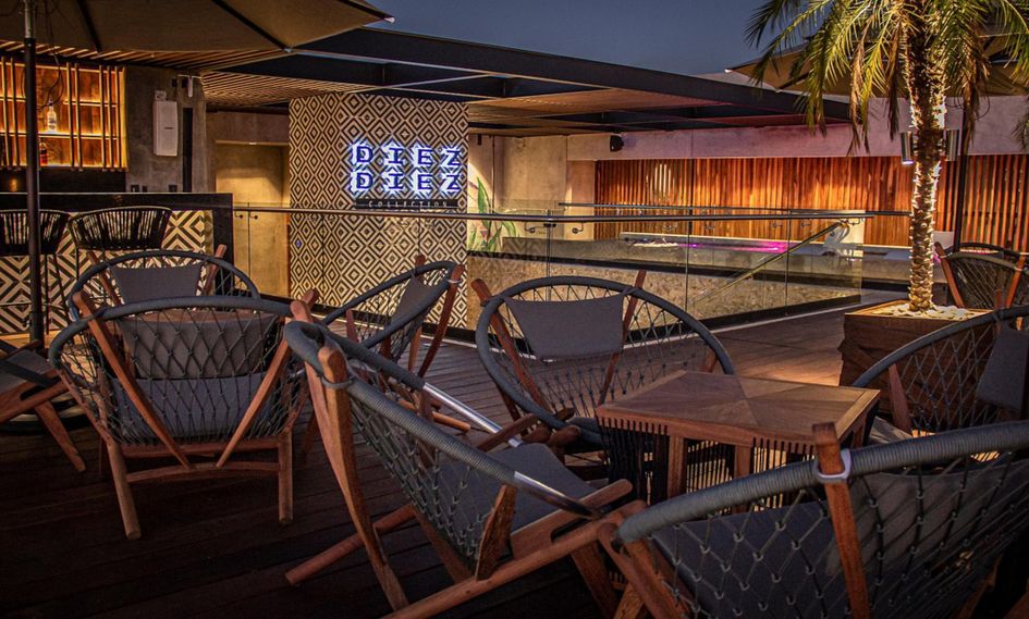 Diez Diez Collection