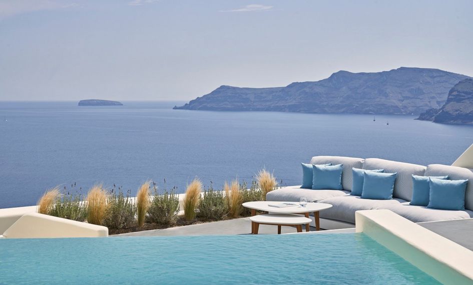 Canaves Oia Suites