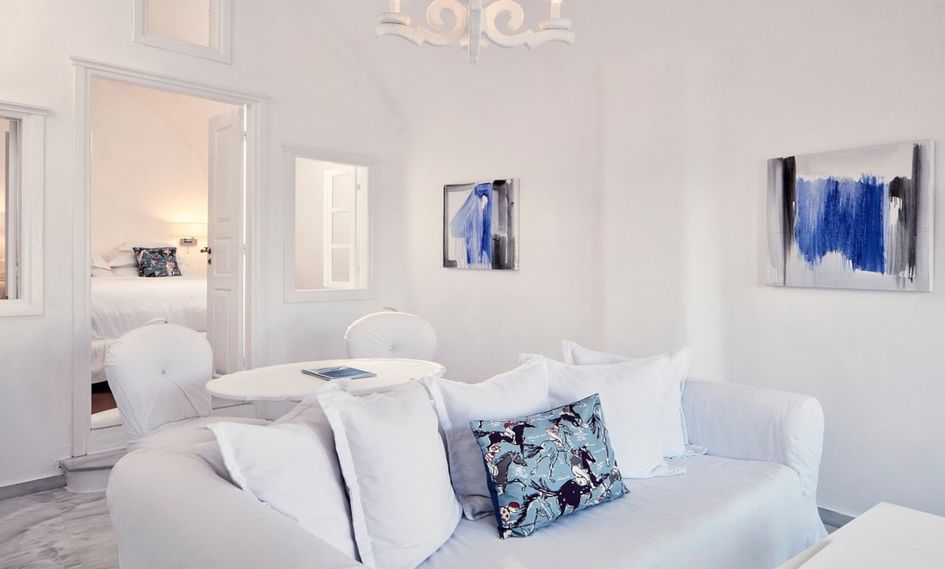 Canaves Oia Suites
