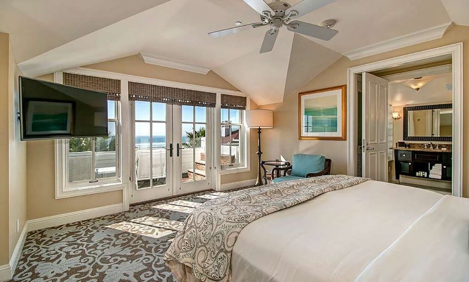 Beach Village at the Del