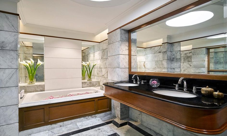 Anantara Siam Bangkok Hotel